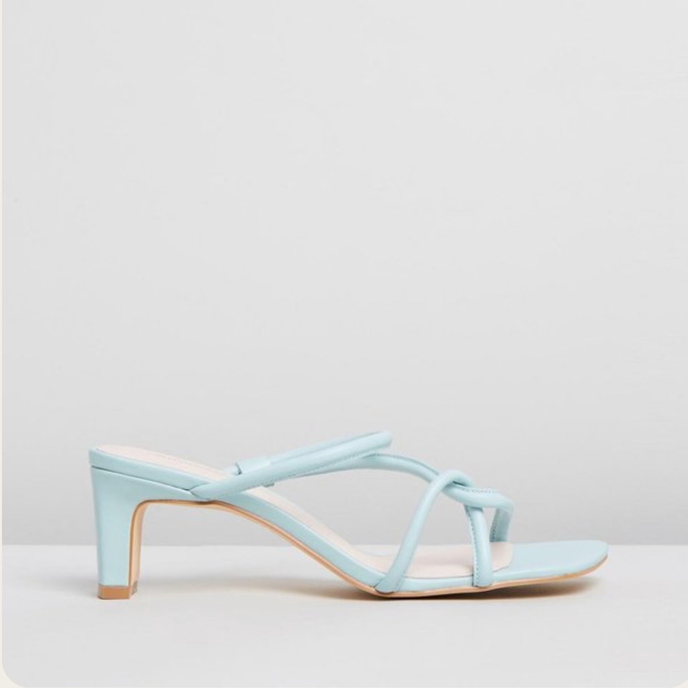 Willow sandal Intentionally Blank NWT